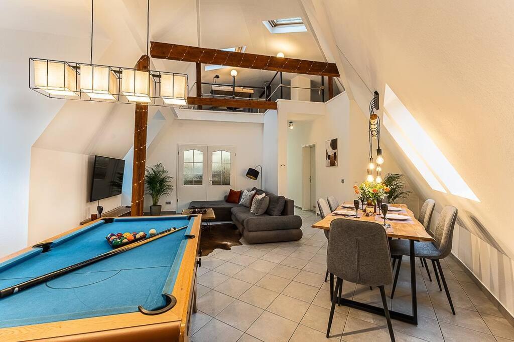 Appartement Loft Mit Billard-Tisch Und Ps4 à Wuppertal Extérieur photo