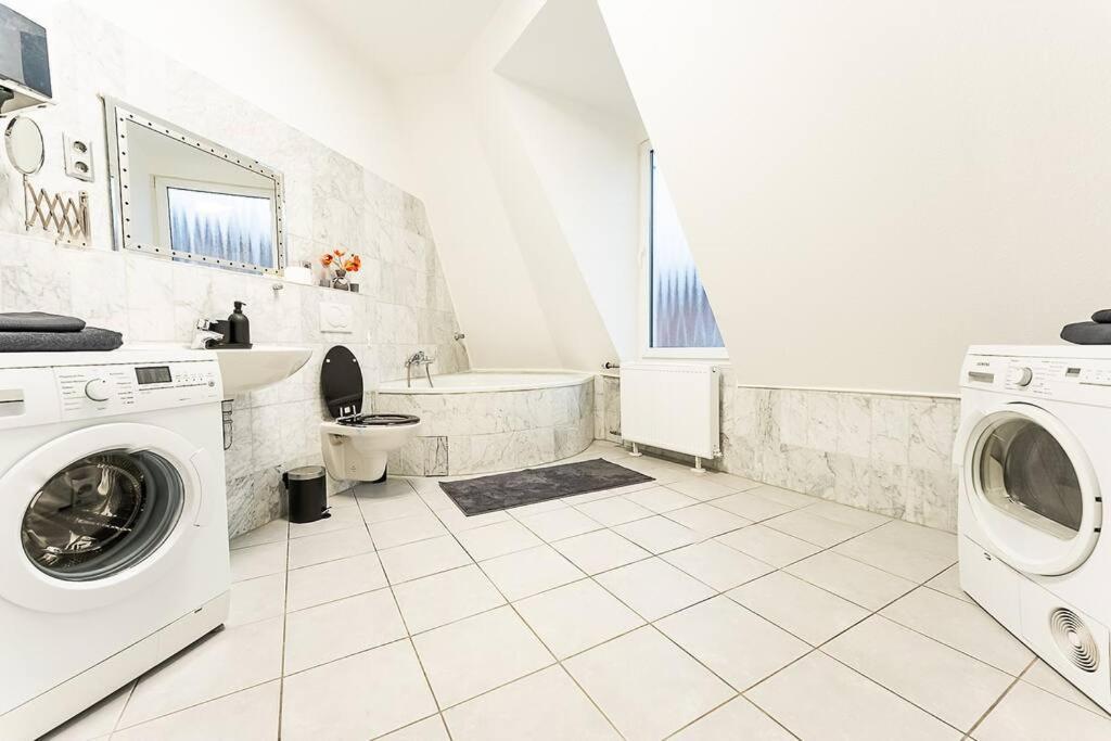 Appartement Loft Mit Billard-Tisch Und Ps4 à Wuppertal Extérieur photo