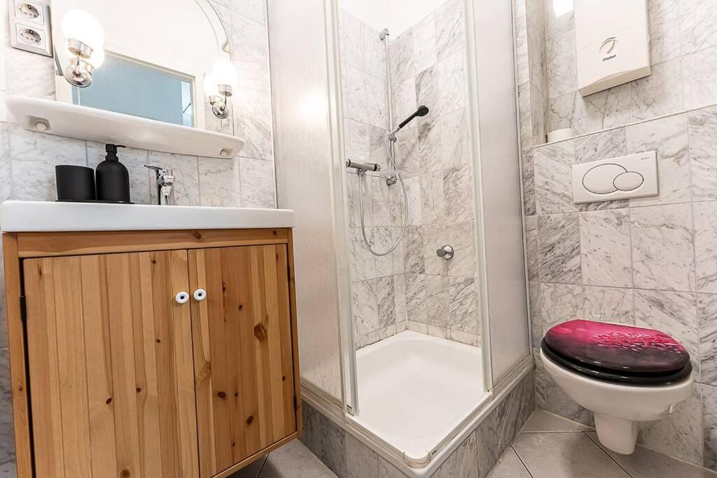 Appartement Loft Mit Billard-Tisch Und Ps4 à Wuppertal Extérieur photo