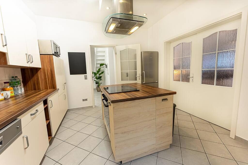 Appartement Loft Mit Billard-Tisch Und Ps4 à Wuppertal Extérieur photo
